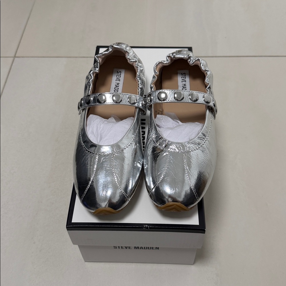 Steve Madden Silver Metallic Studded Mary Jane Flats